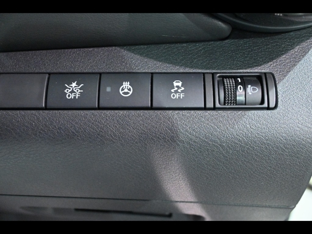 NISSAN KIX 2021
