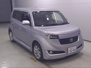 TOYOTA BB 2011