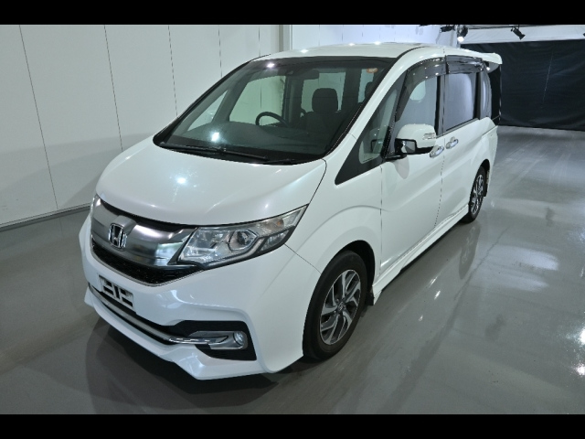 HONDA STEP WAGON 2017