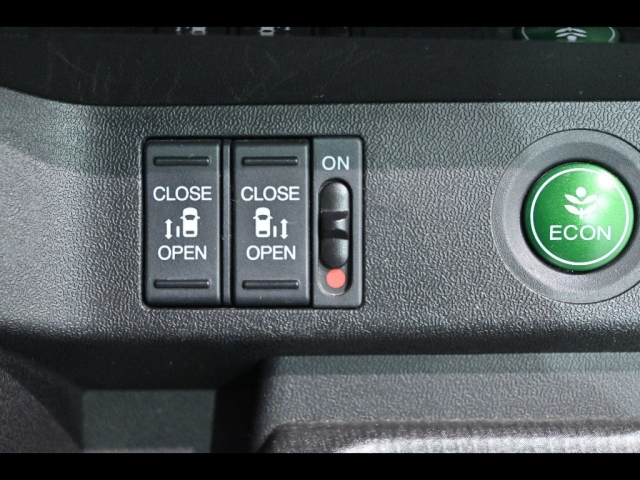 HONDA STEP WAGON 2017