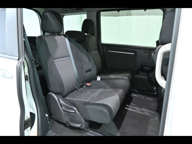 HONDA STEP WAGON 2017