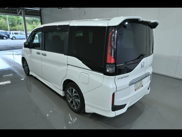 HONDA STEP WAGON 2017