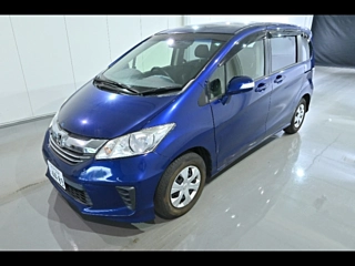 HONDA FREED 2016