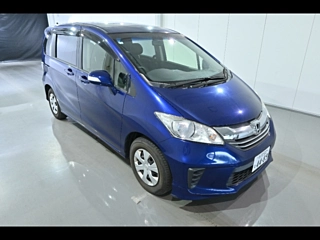 HONDA FREED 2016