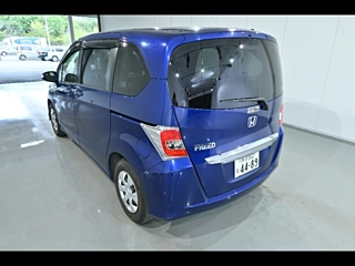 HONDA FREED 2016