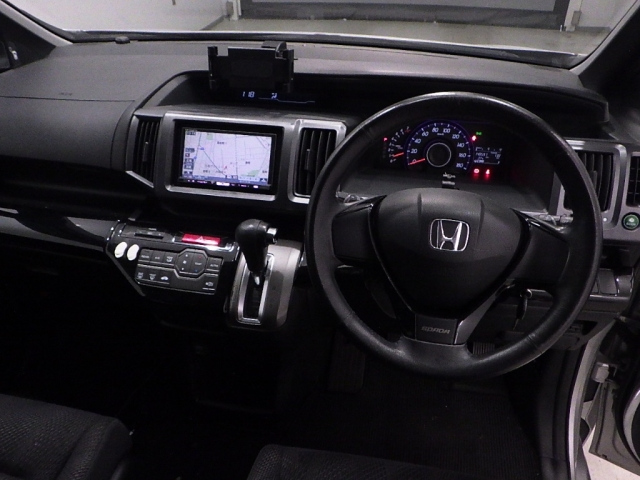 HONDA STEP WAGON 2010