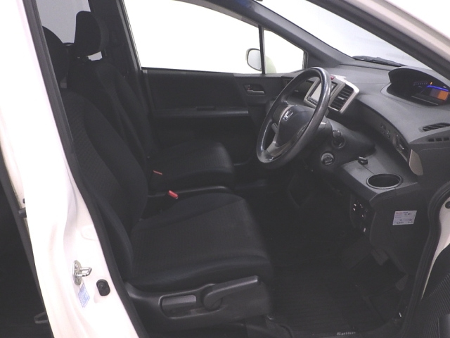 HONDA FREED 2012