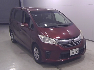 HONDA FREED 2015