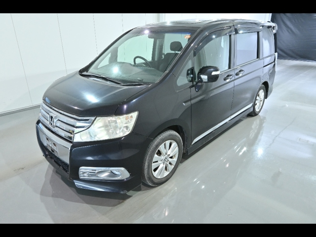 HONDA STEP WAGON 2010