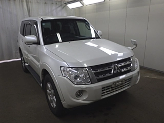 MITSUBISHI PAJERO 2011