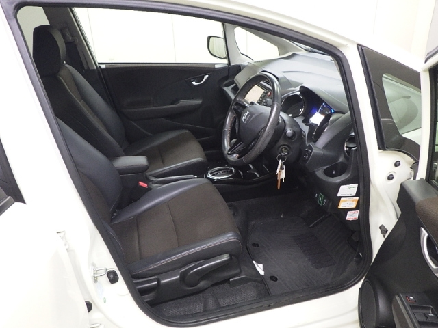 HONDA FIT SHUTTLE 2012