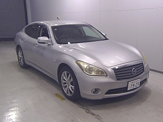 NISSAN FUGA 2009