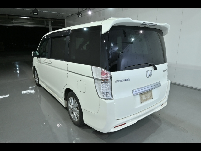 HONDA STEP WAGON 2010