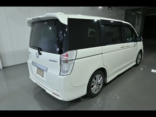 HONDA STEP WAGON 2010