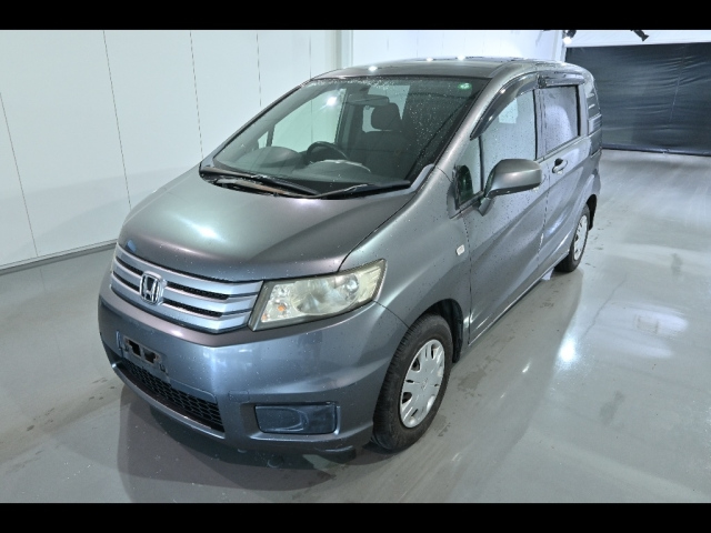 HONDA FREED 2010