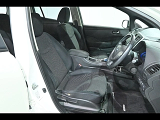 NISSAN LEAF 2013