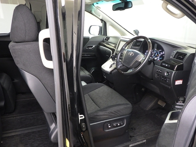 TOYOTA VELLFIRE 2012