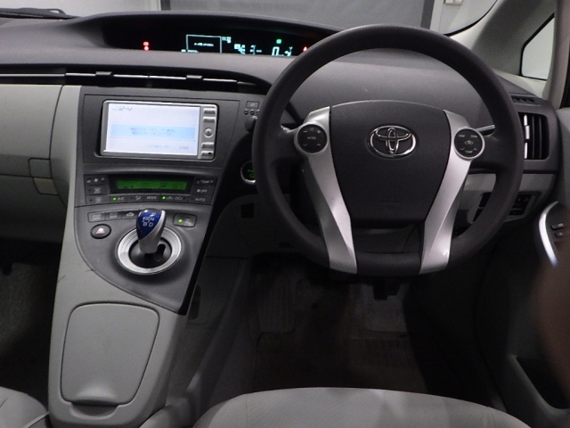 TOYOTA PRIUS 2010