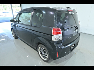 TOYOTA SPADE 2012