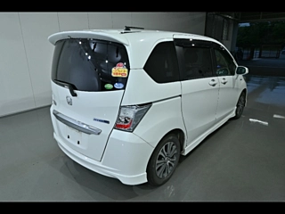 HONDA FREED 2013