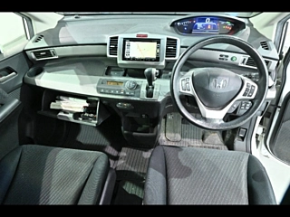 HONDA FREED 2013