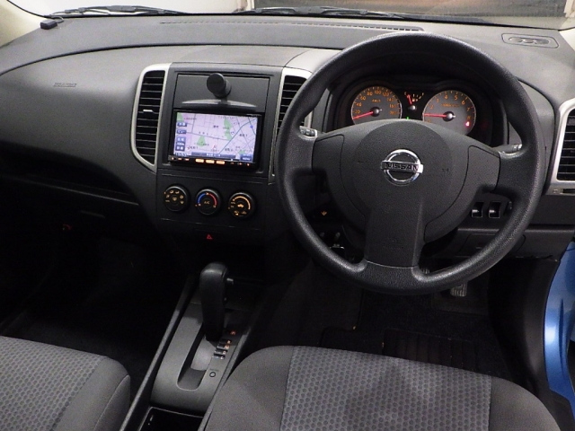 NISSAN WINGROAD 2011