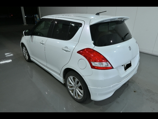 SUZUKI SWIFT 2014