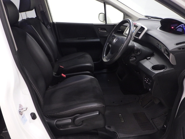 HONDA FREED 2015