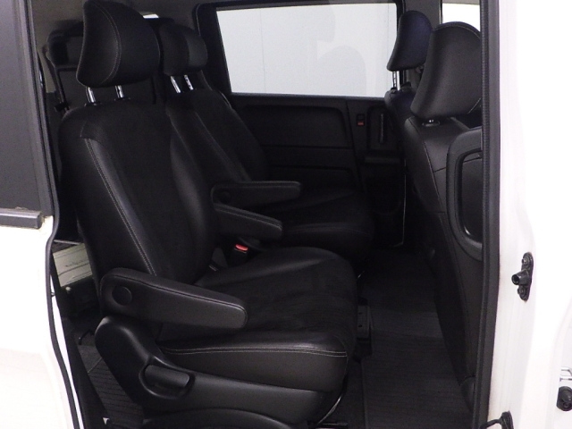 HONDA FREED 2015