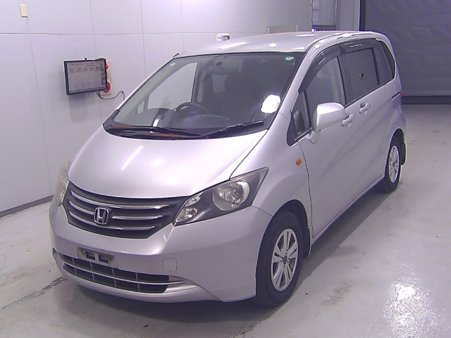 HONDA FREED 2009
