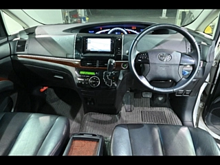 TOYOTA ESTIMA 2012