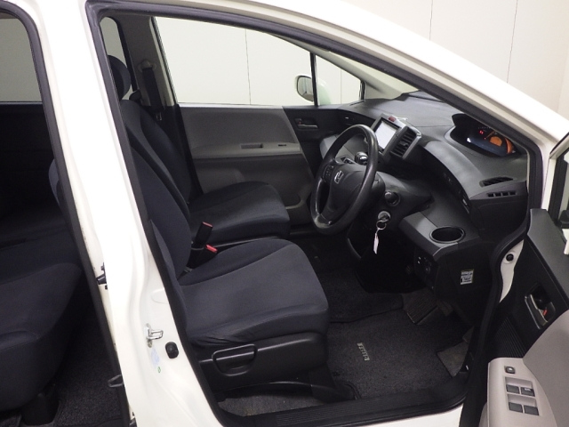 HONDA FREED 2010