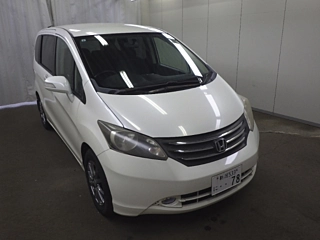 HONDA FREED 2010