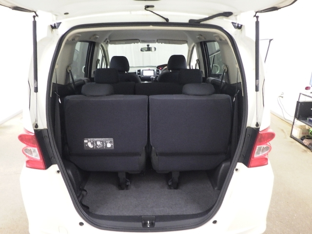 HONDA FREED 2010