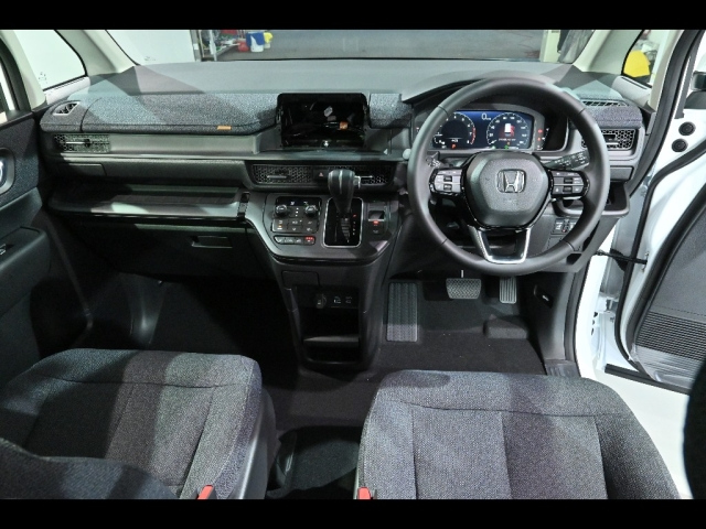 HONDA STEP WAGON 2025