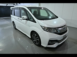 HONDA STEP WAGON 2016