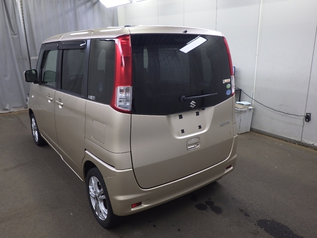 SUZUKI PALETTE 2011