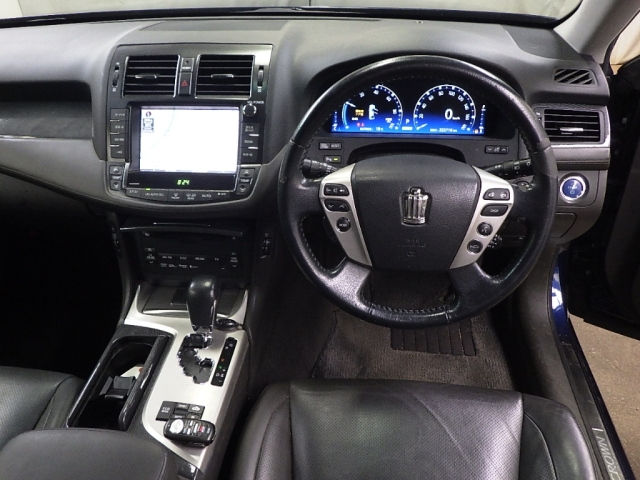 TOYOTA CROWN 2012