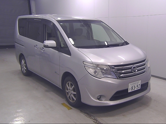 NISSAN SERENA 2015