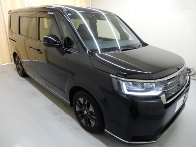 HONDA STEP WAGON 2025