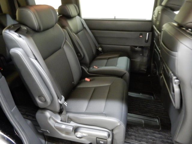 HONDA STEP WAGON 2025