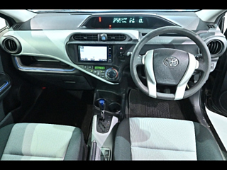 TOYOTA AQUA 2013