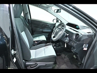 TOYOTA AQUA 2013