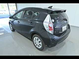 TOYOTA AQUA 2013