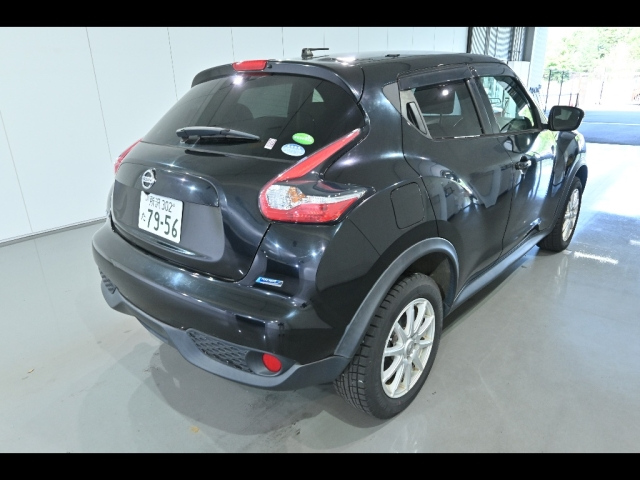 NISSAN JUKE 2015