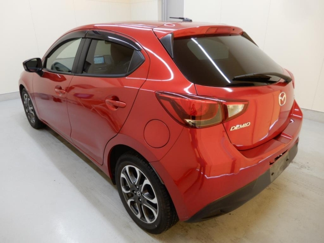 MAZDA DEMIO 2015