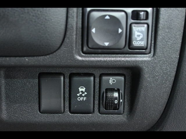 NISSAN MARCH 2016