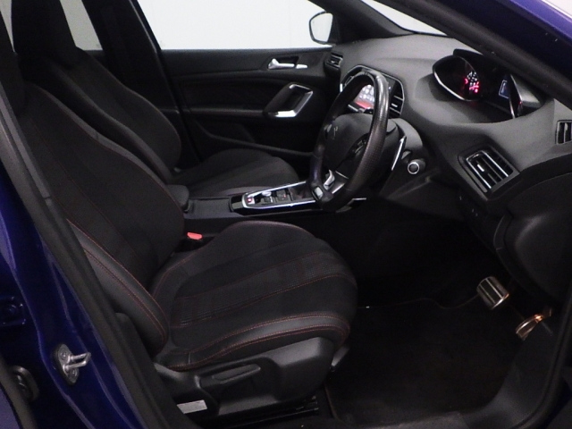 PEUGEOT 308 2017