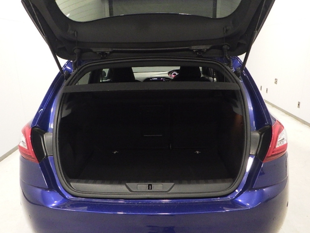 PEUGEOT 308 2017