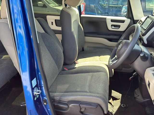 HONDA N BOX 2017